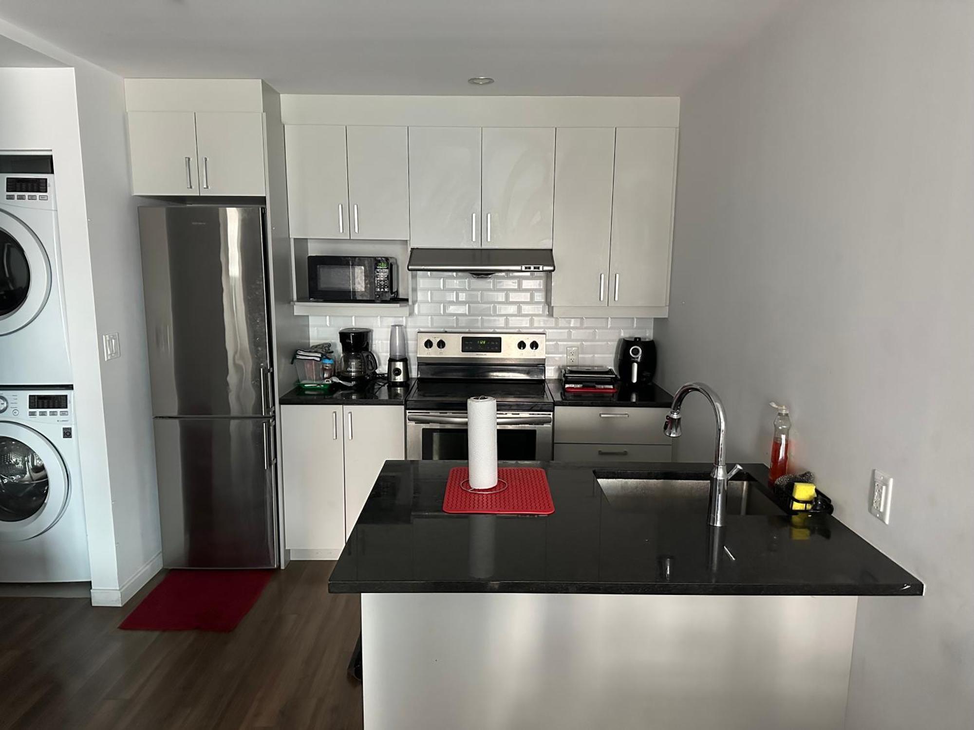 Charming Two Bedroom Downtown *
